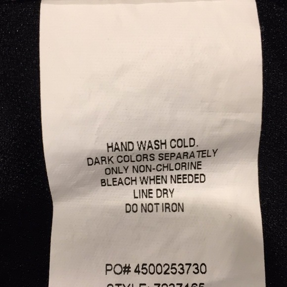 Speedo one-piece w key hole and X back - Picture 6 of 6